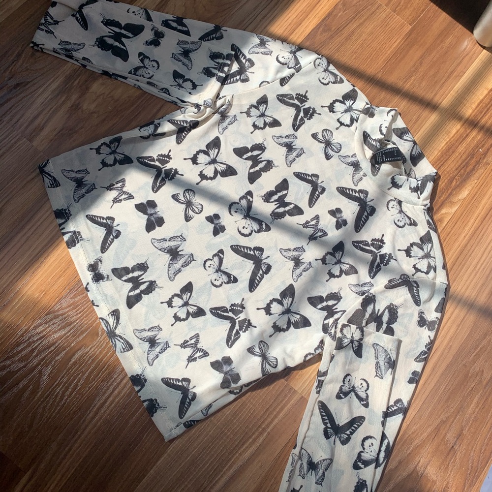 Forever 21 Top 🦋🤍